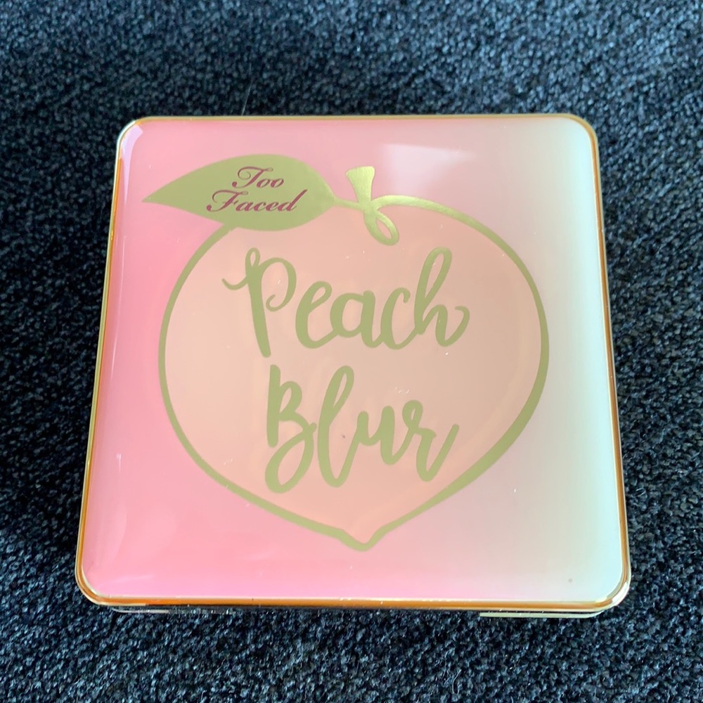 Too faced peach blur translucent smoothing finishing powder